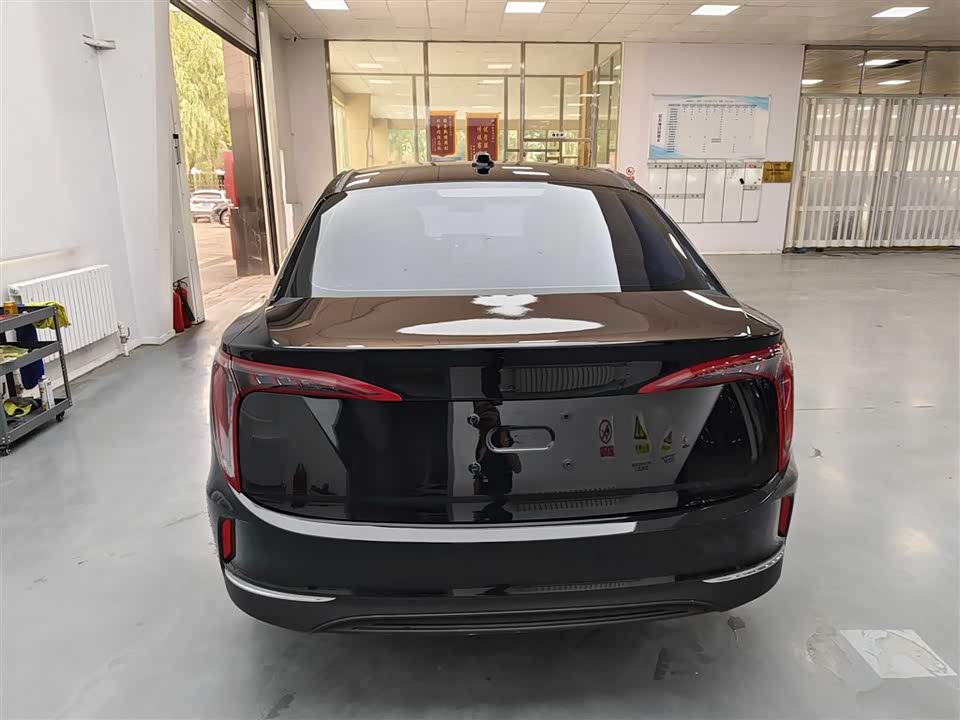 Hongqi E-QM5 Hongqi E-QM5