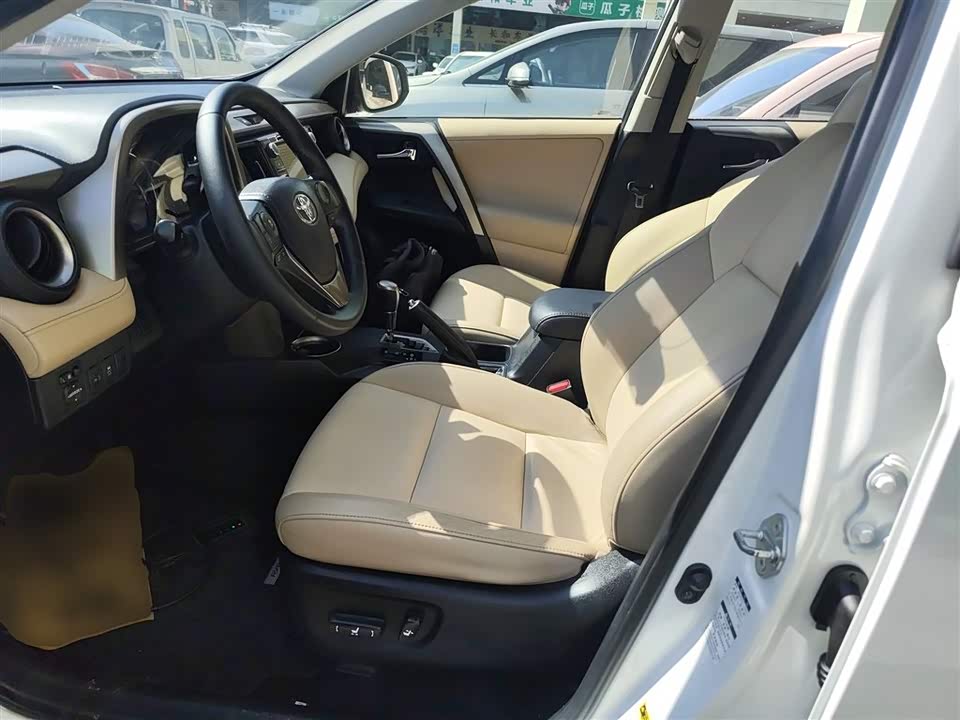 Toyota RAV4 Rongfang