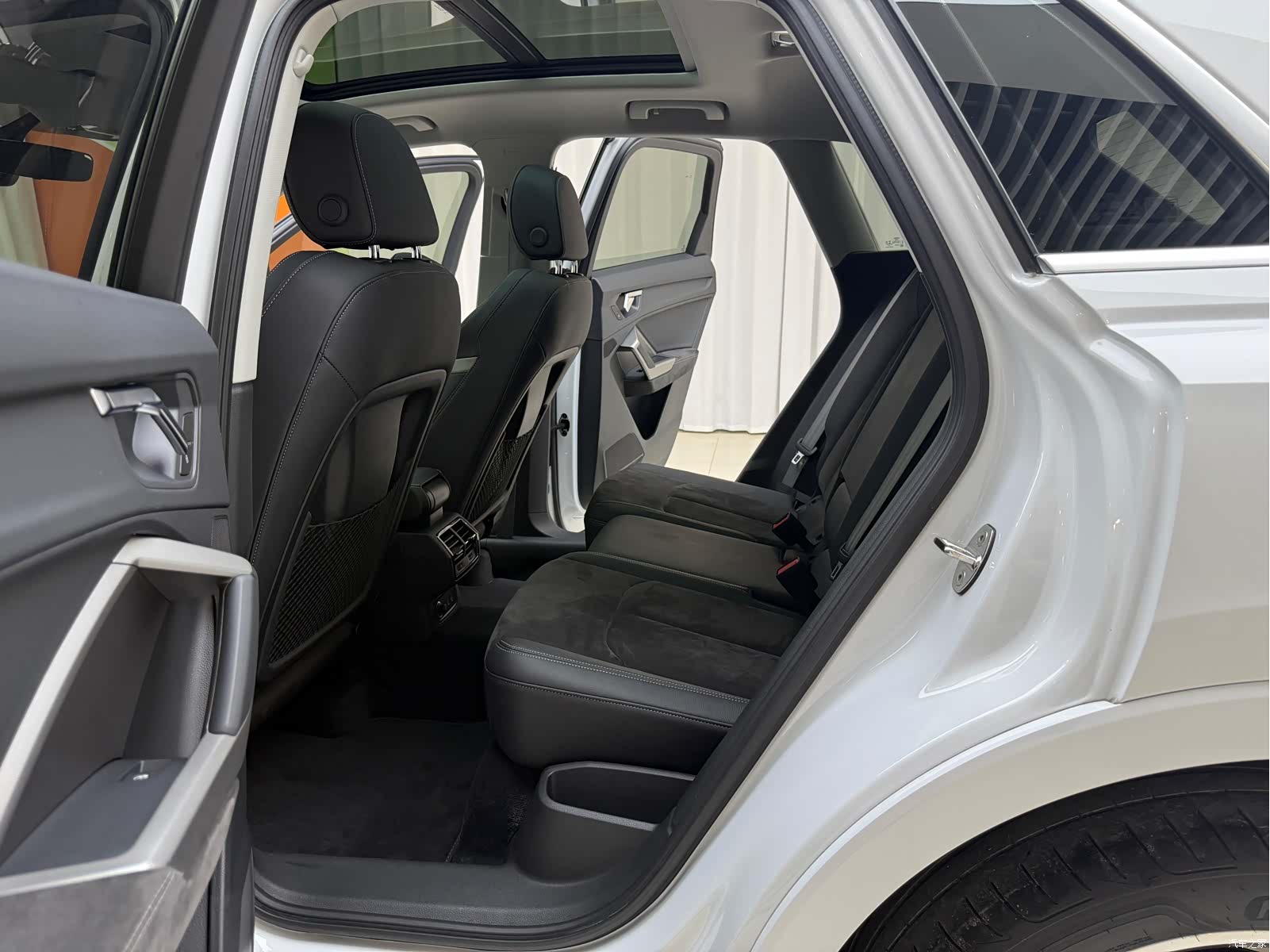Audi Q3, 2022 8