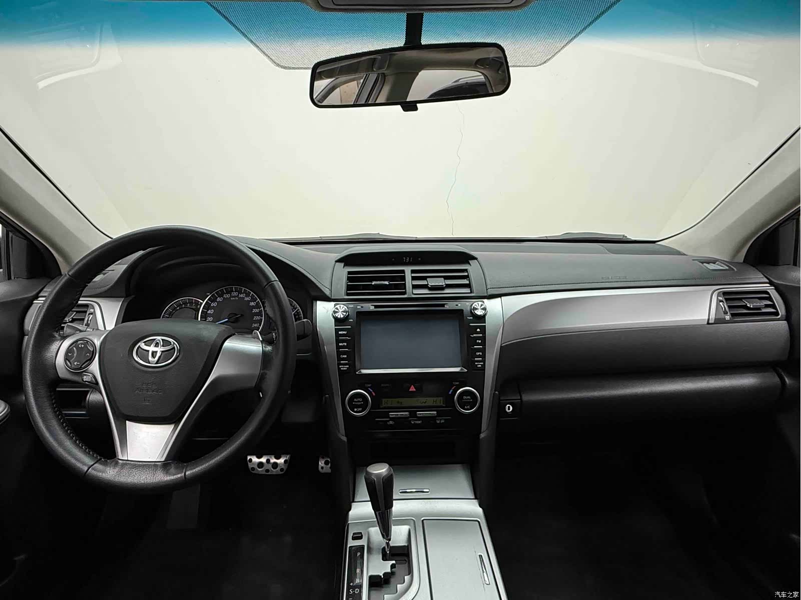 Toyota Camry, 2014 7