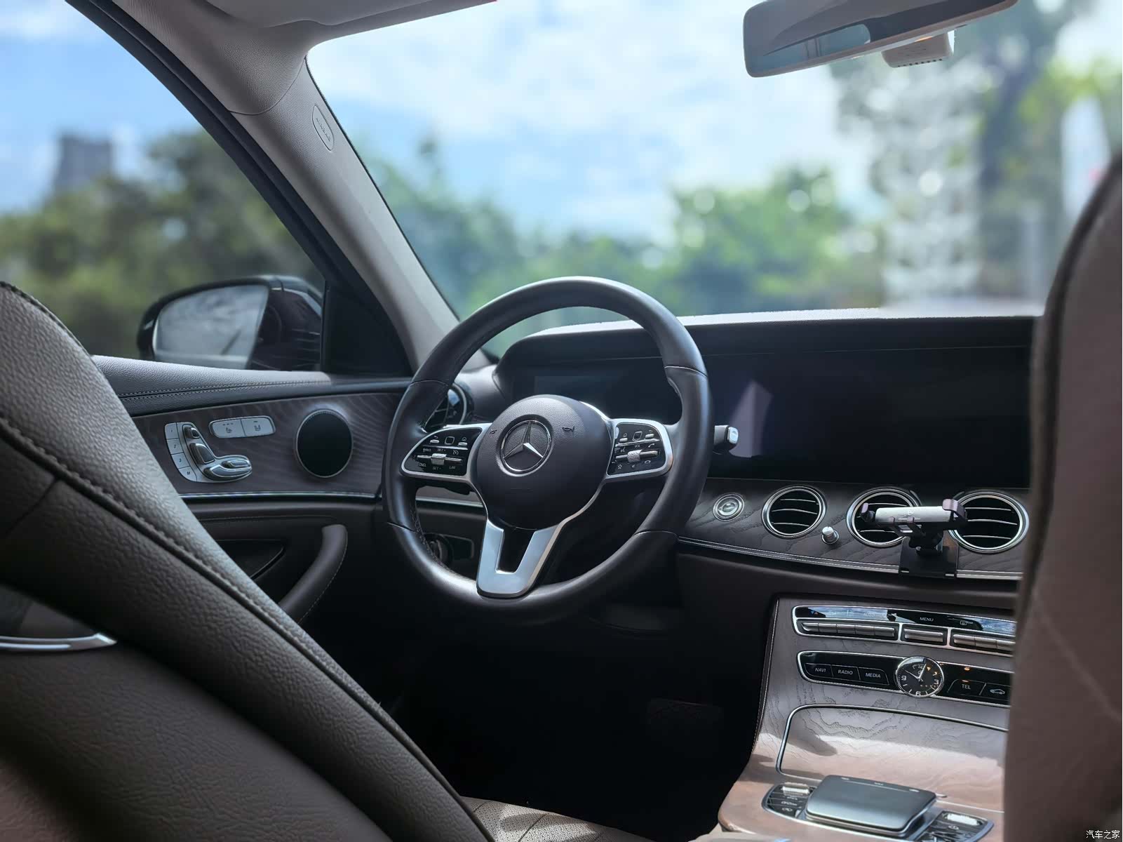 Mercedes-Benz E-Class, 2020 15