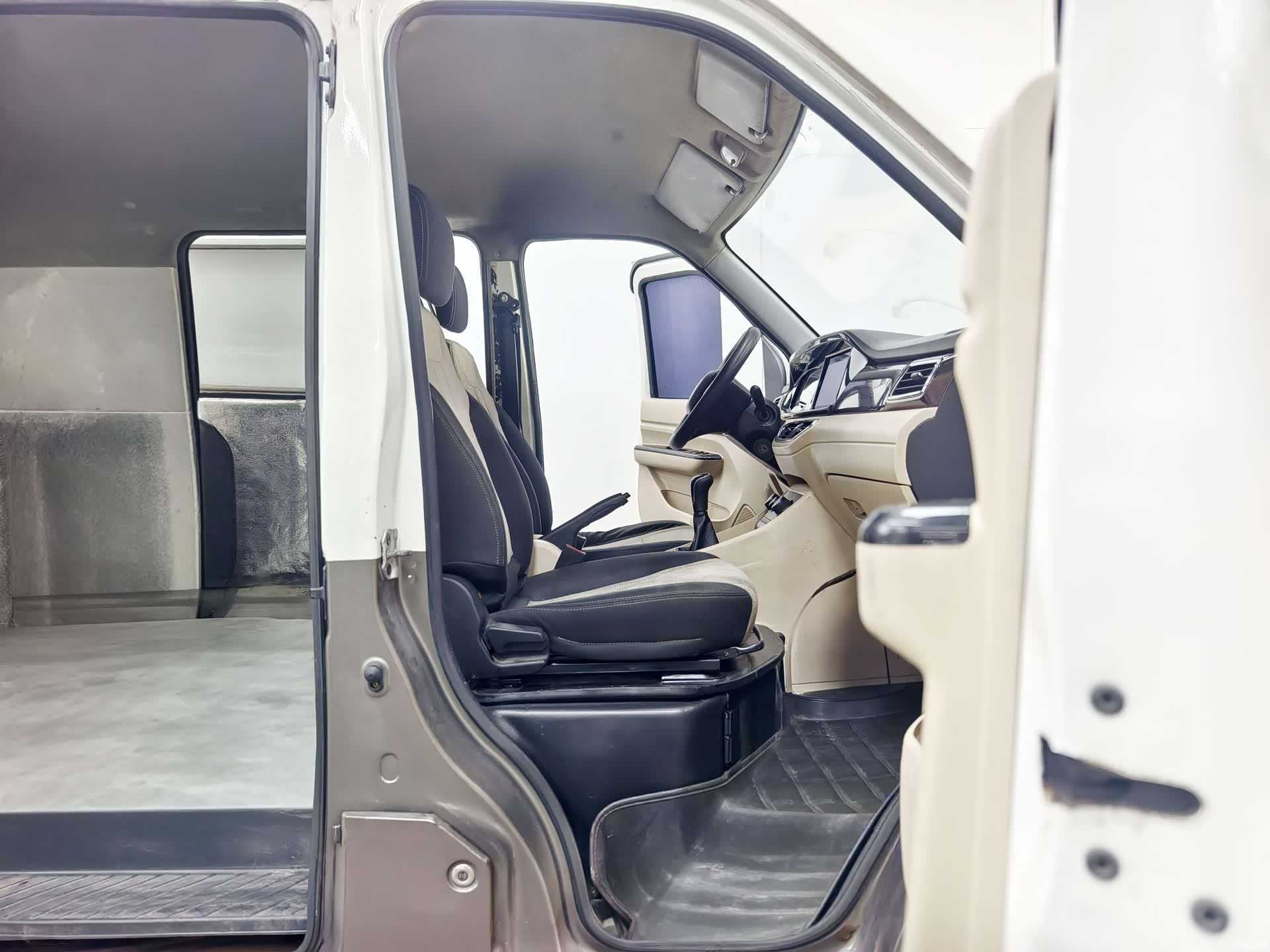 Changan V7, 2023 13