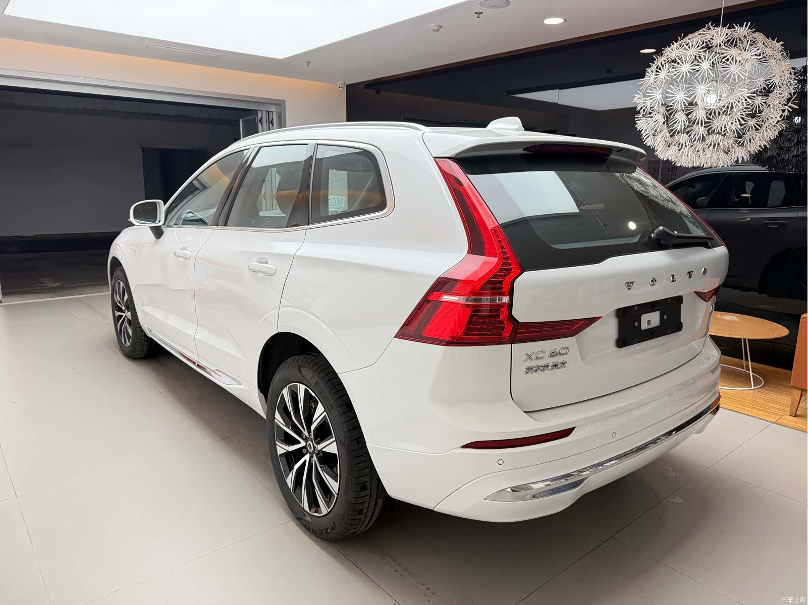 Volvo XC60, 2025 8