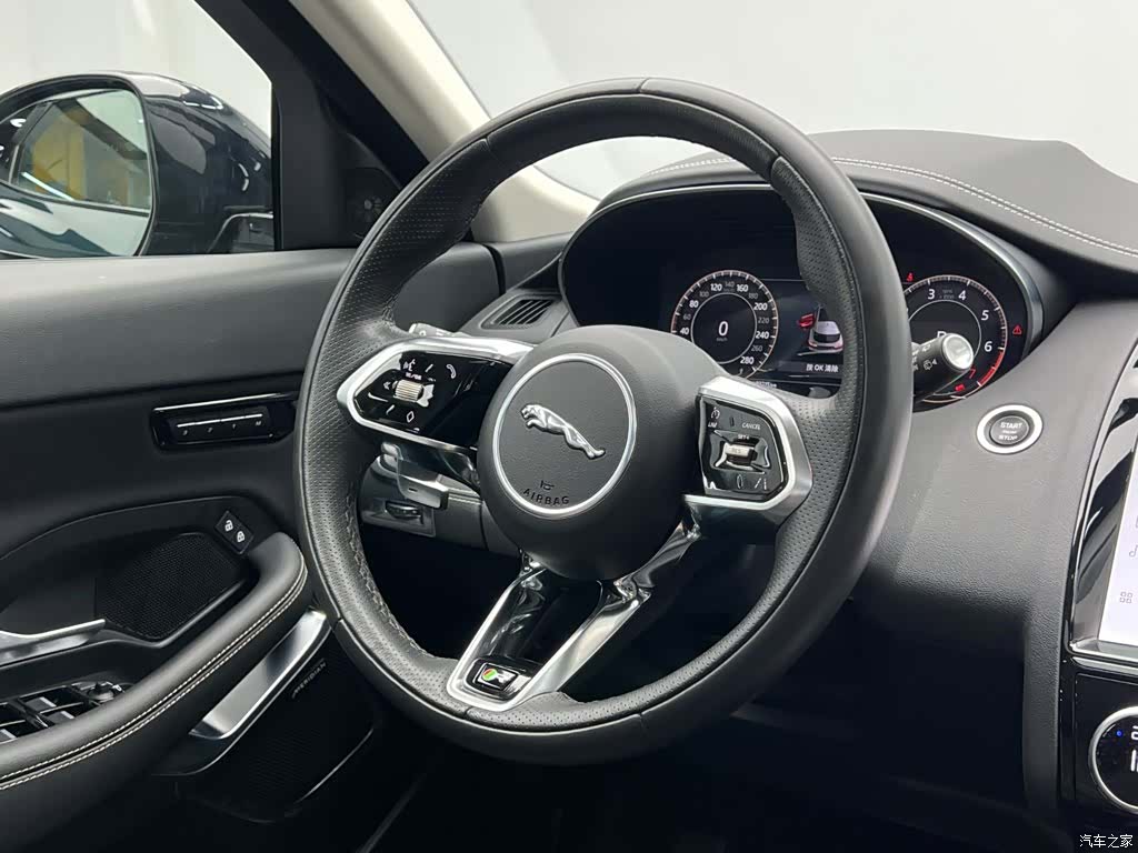 Land Rover E-PACE, 2024 21