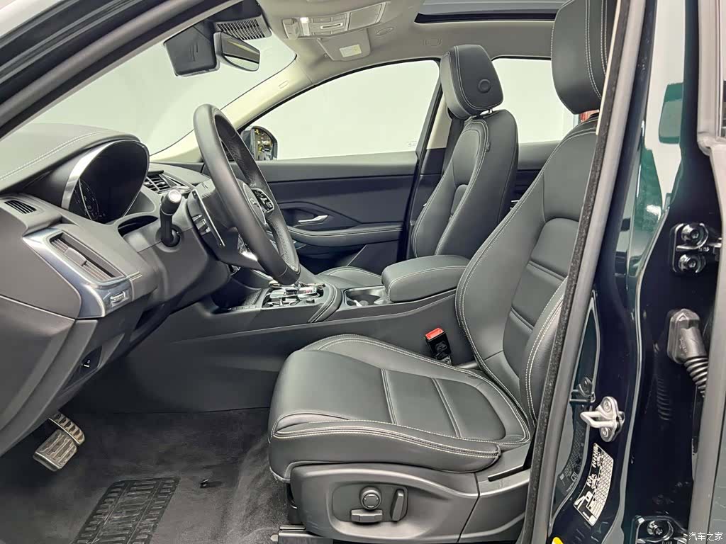 Land Rover E-PACE, 2024 15