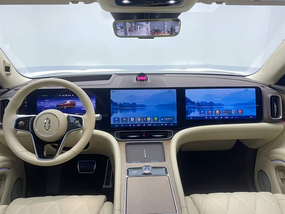 AITO Ask the world M9