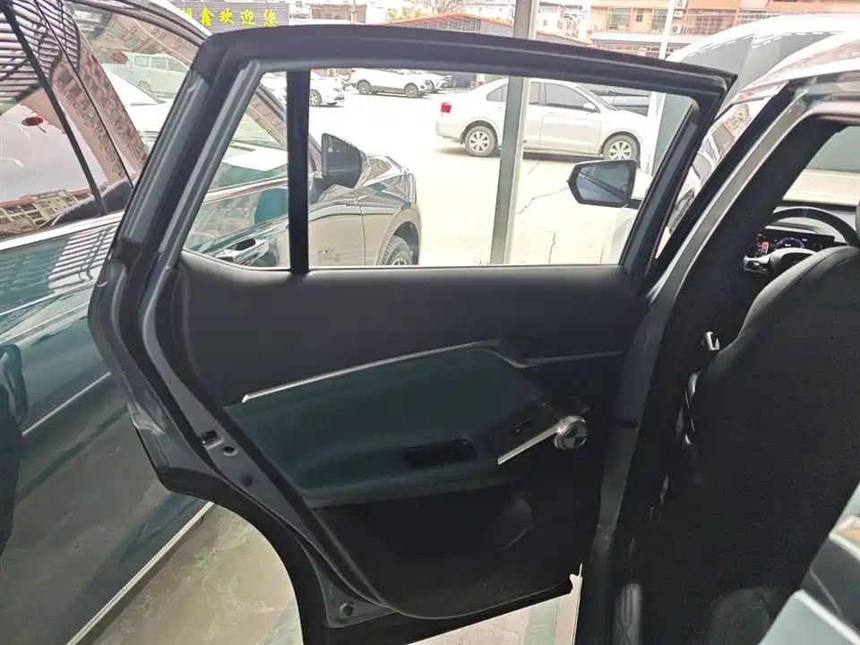 Trumpchi Shadow cool