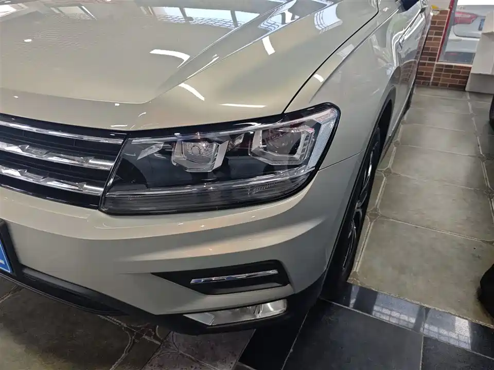 Volkswagen Tiguan L