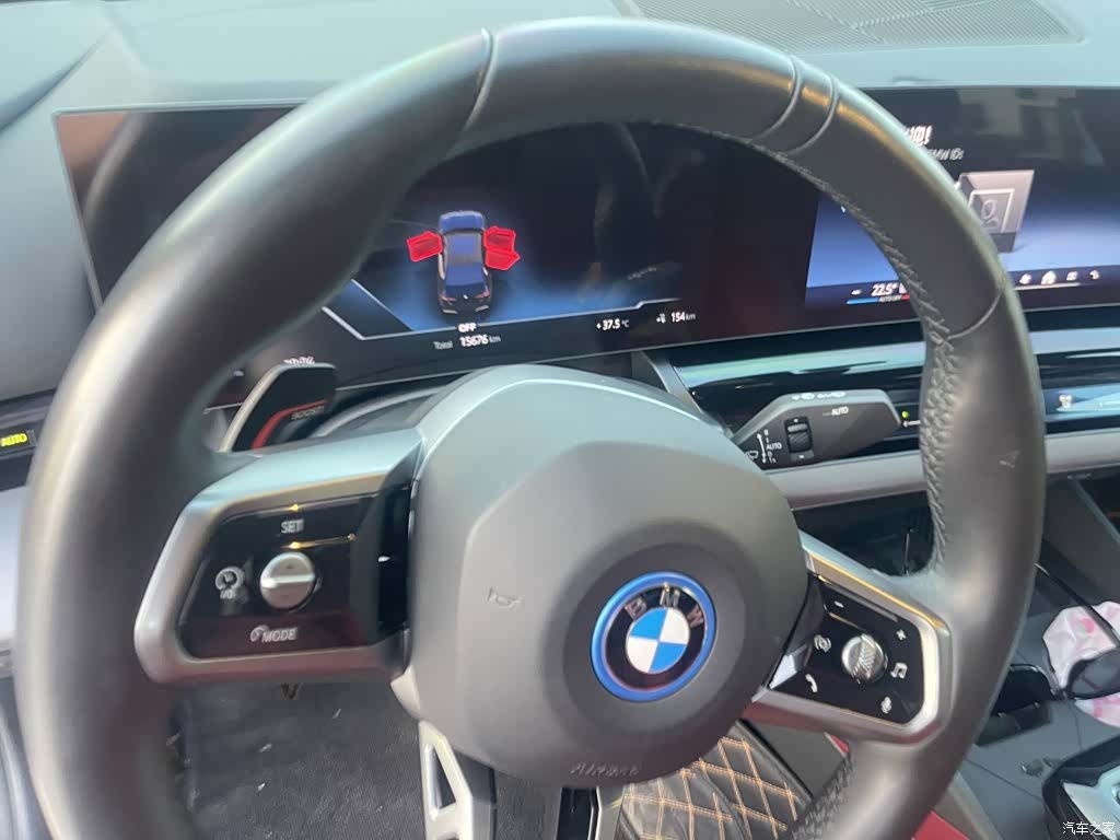 BMW i5, 2025 все фото