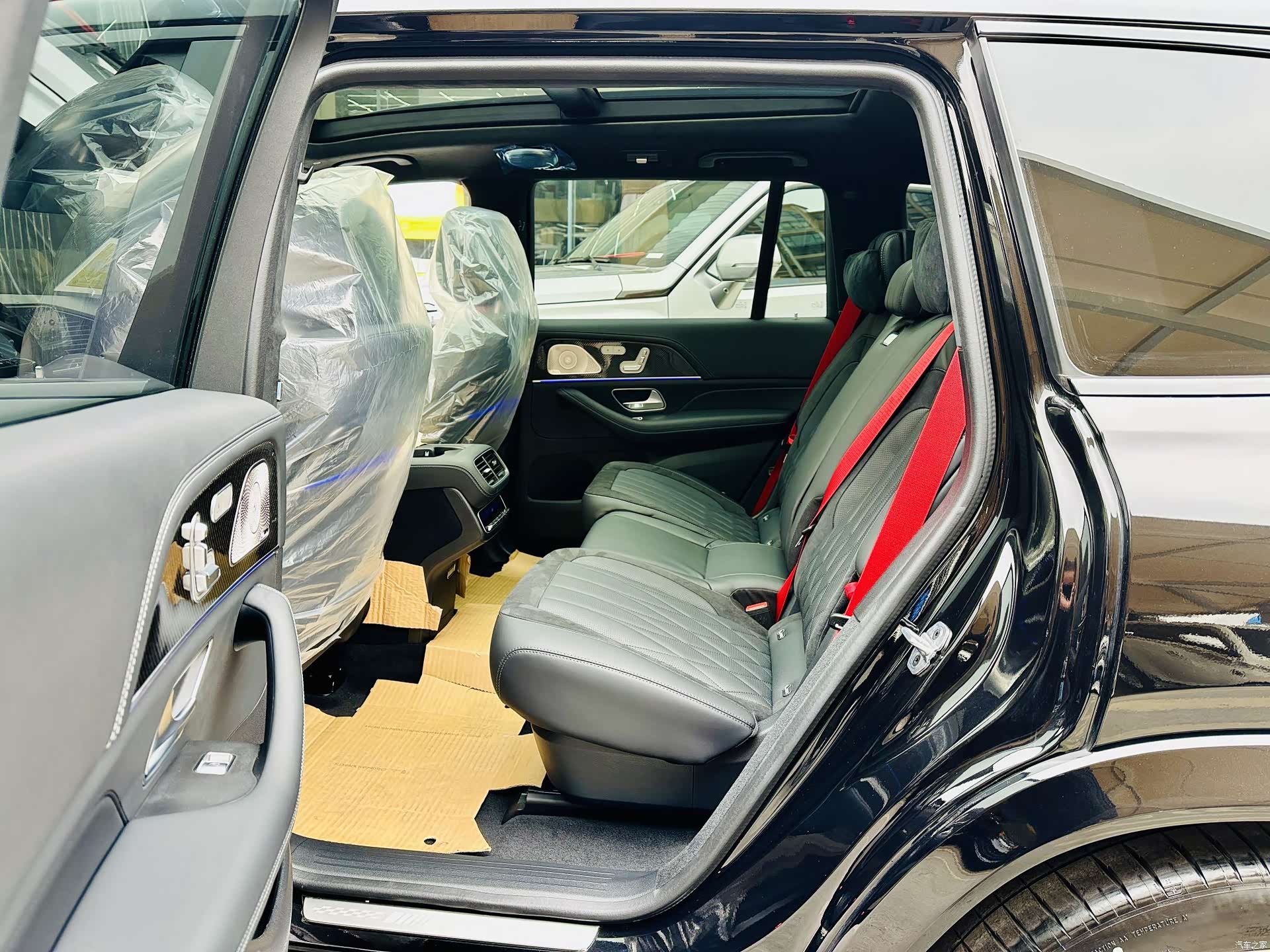 Mercedes-Benz GLS, 2026 6