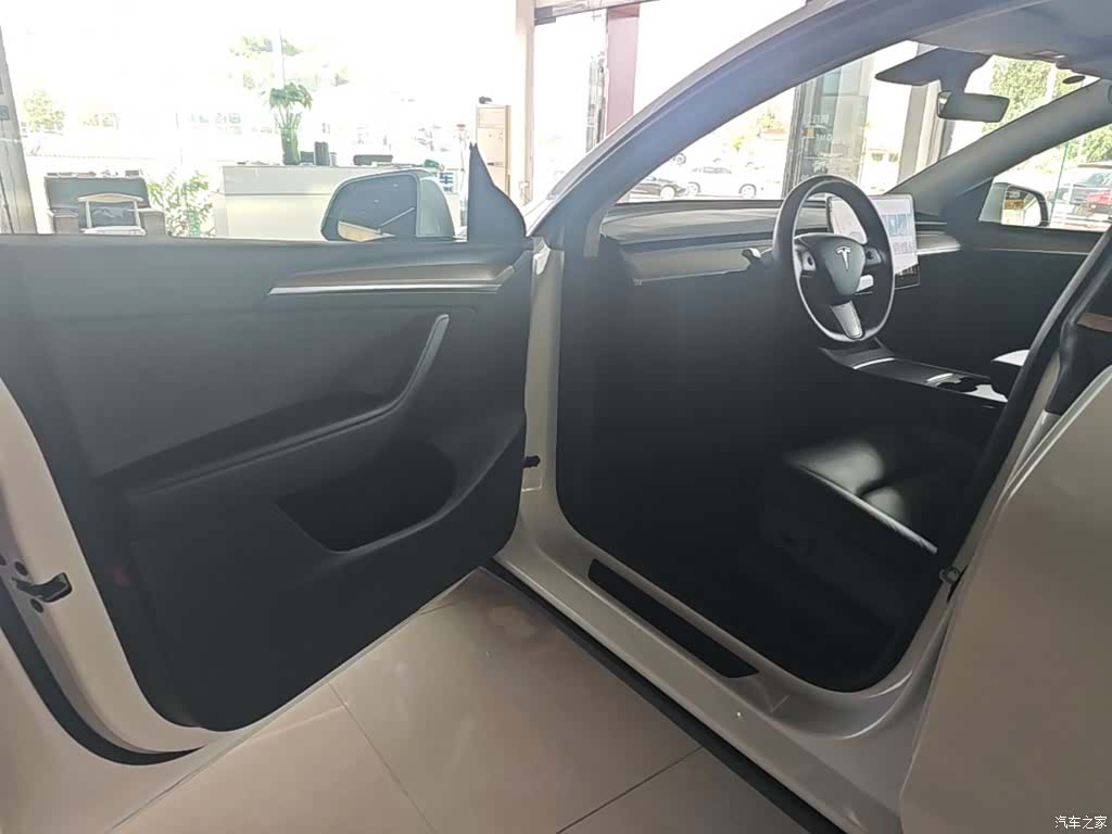Tesla Model Y, 2021 16