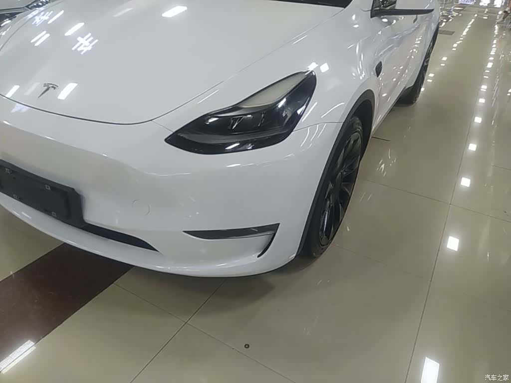 Tesla Model Y, 2021 24