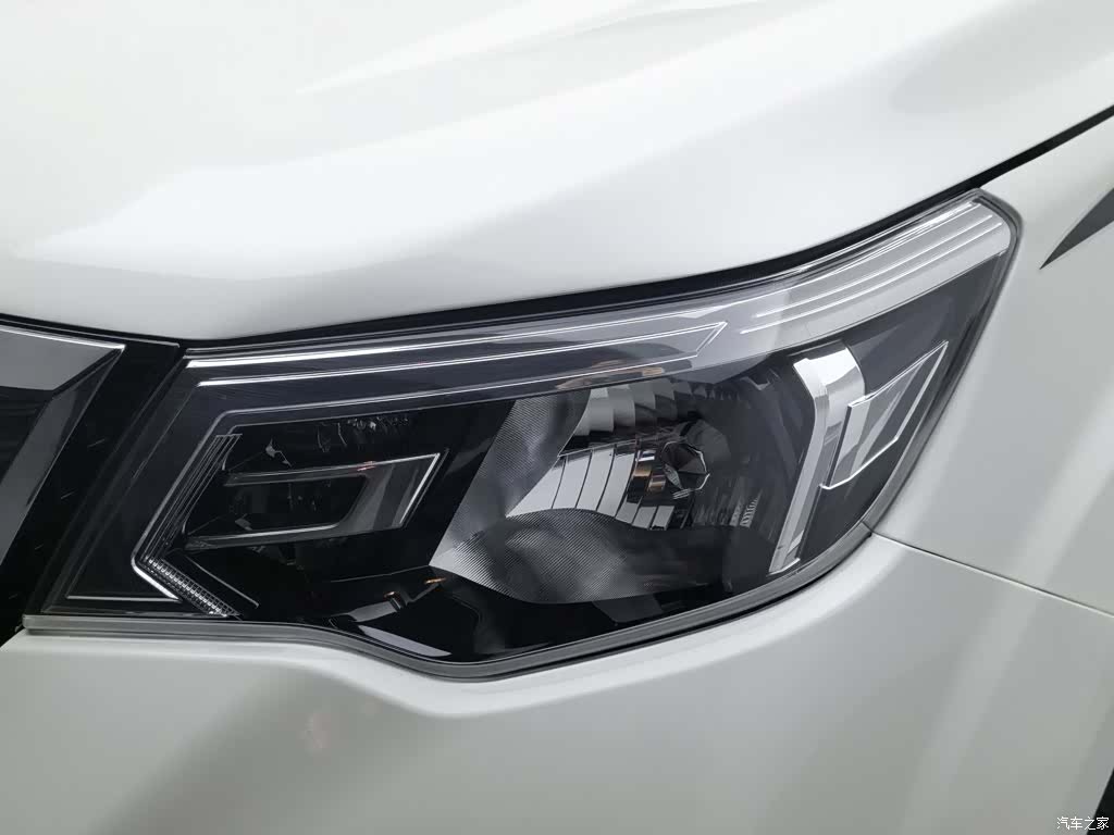 Nissan Terra, 2020 7