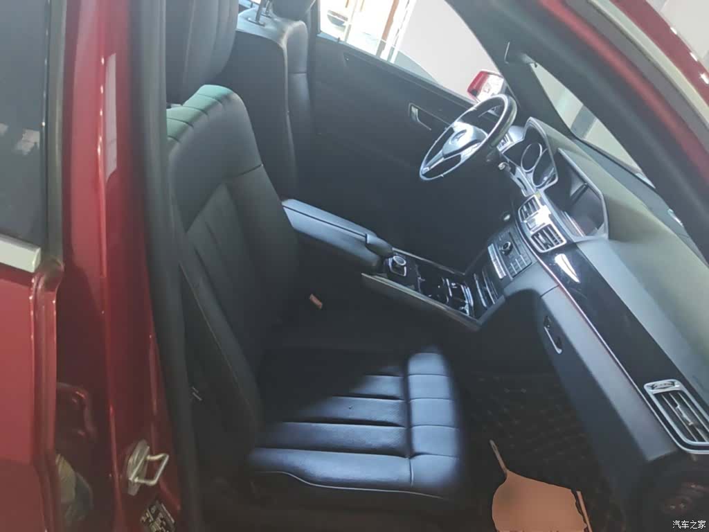 Mercedes-Benz E-Class, 2015 25