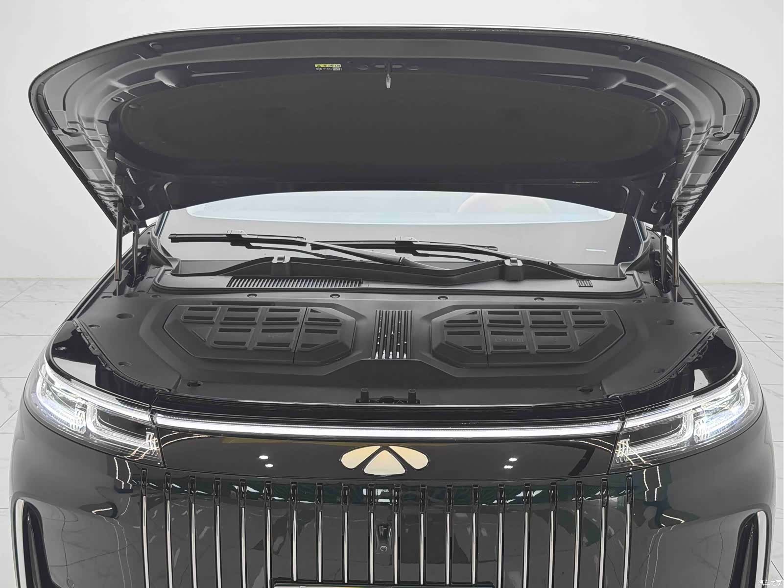 Chery T11, 2025 все фото