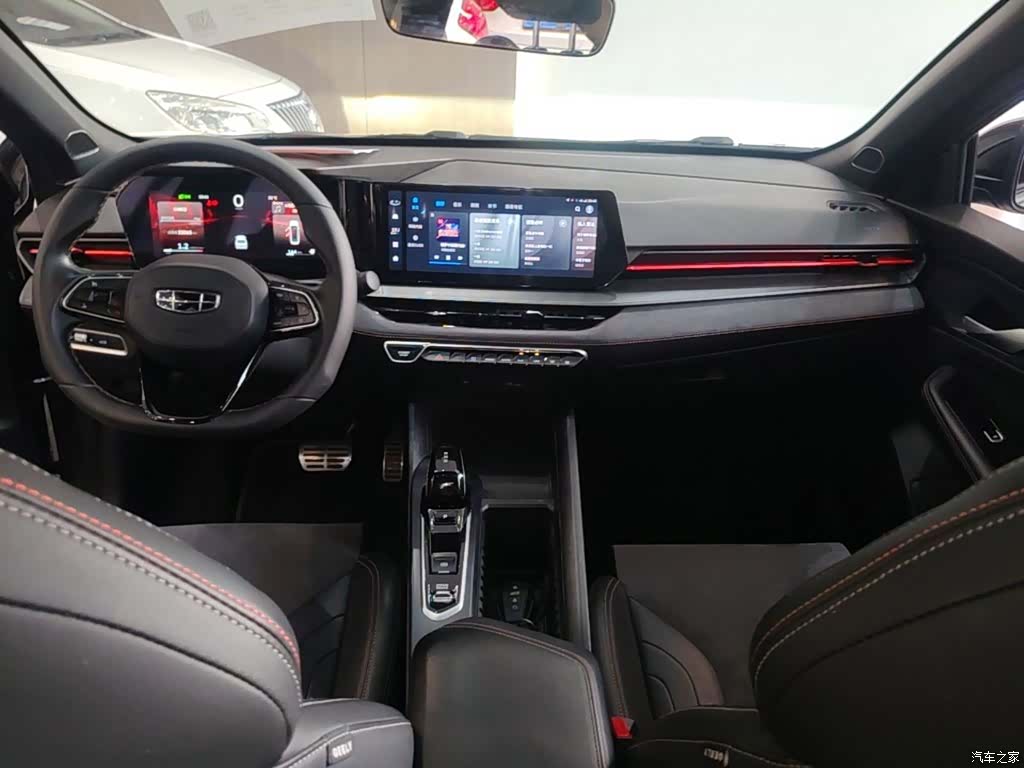 Geely Binray, 2022 10