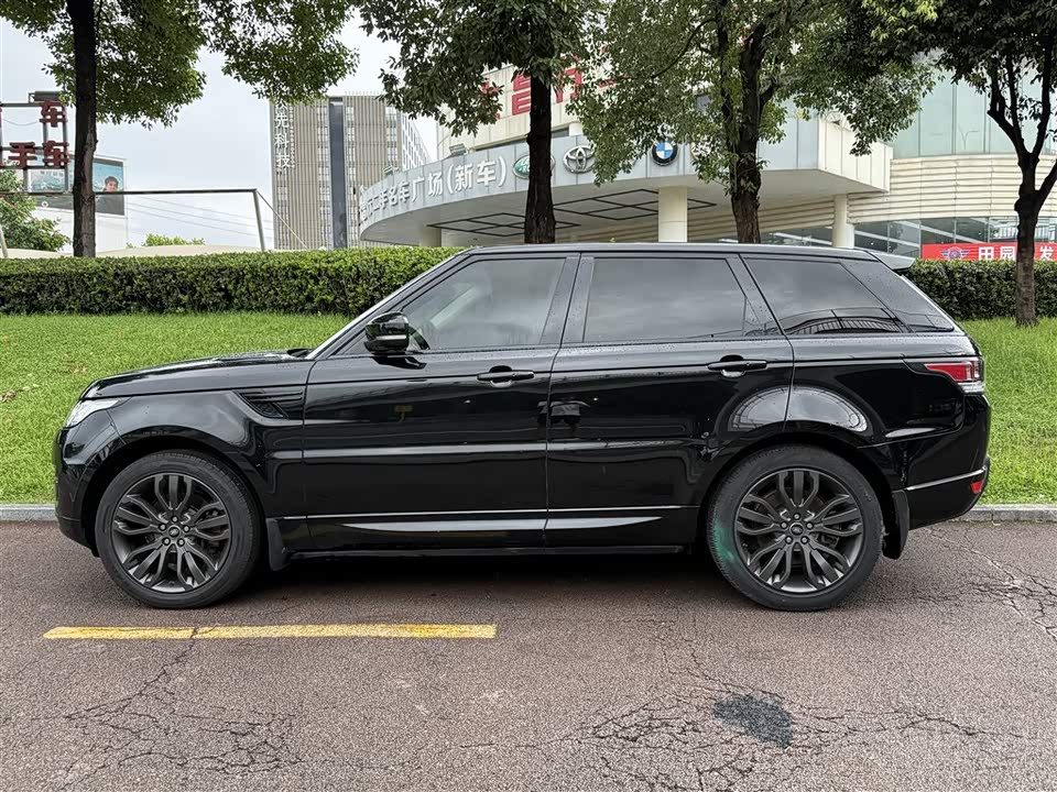 Land Rover Range Rover Sport Land Rover Range Rover Sport