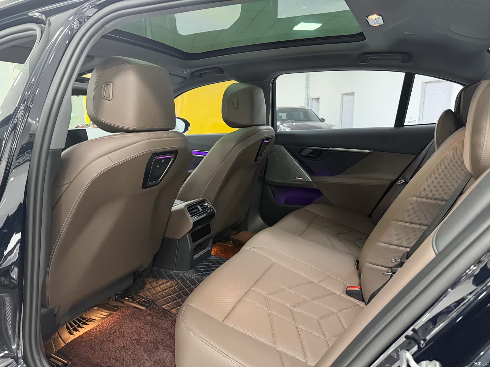 BMW 5 Series, 2024 все фото