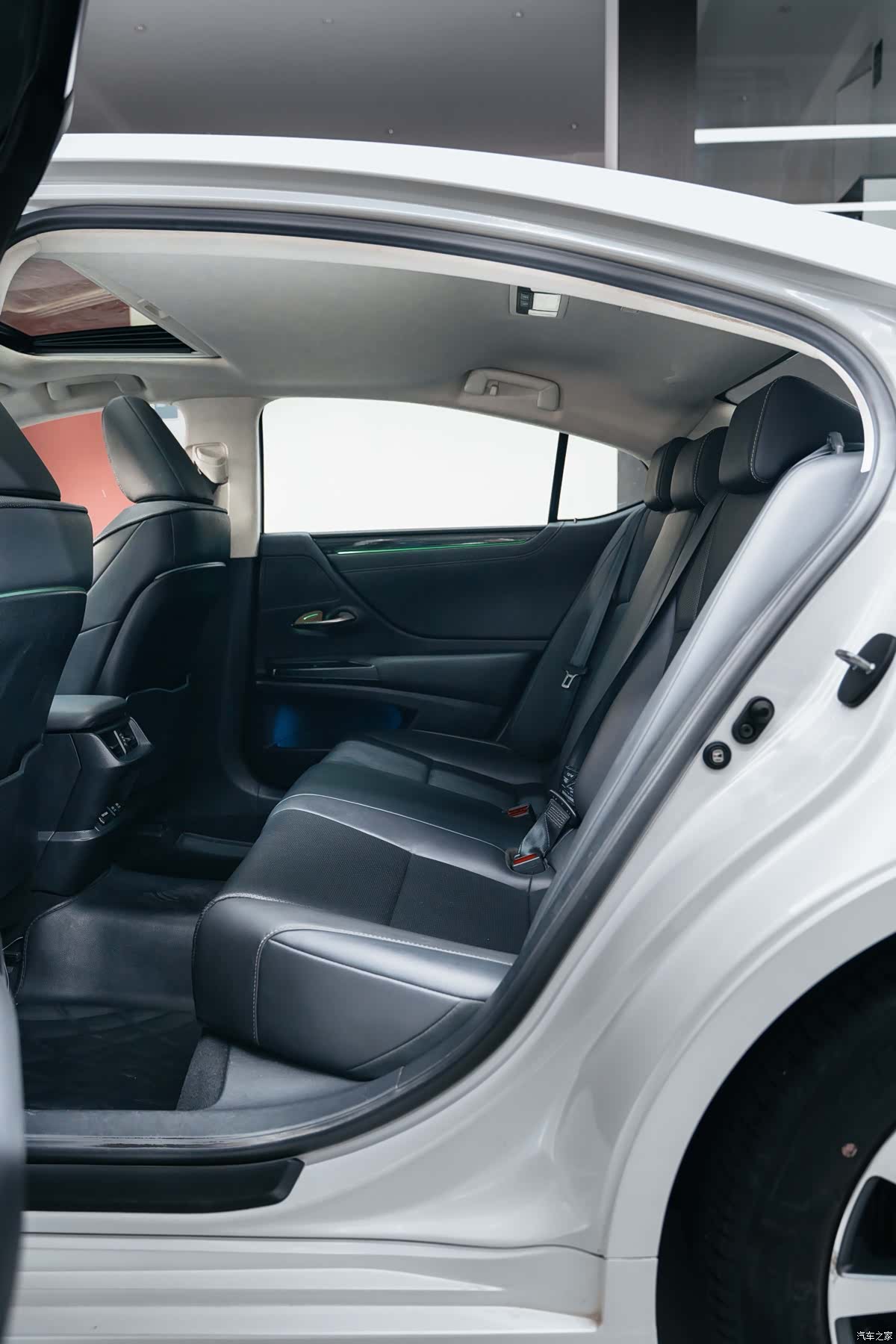 Lexus ES, 2020 10