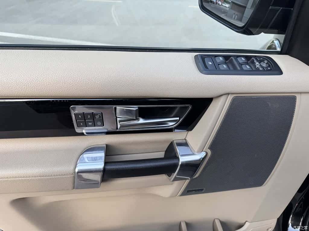 Land Rover Discovery, 2011 10