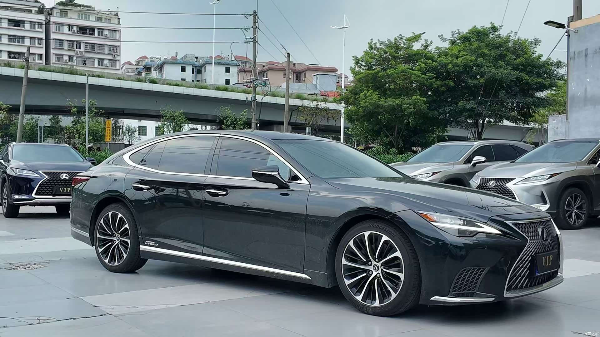 Lexus LS, 2021 2