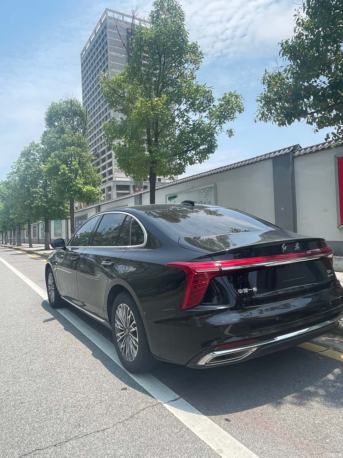 Hongqi H5, 2023 7