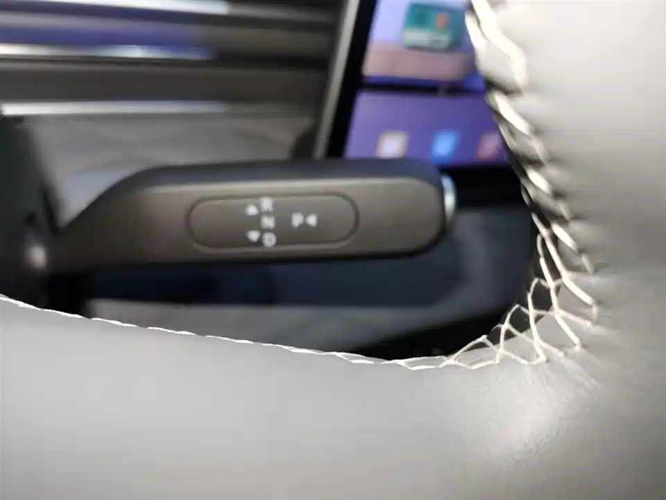 Dongfeng Nammi Nano 01