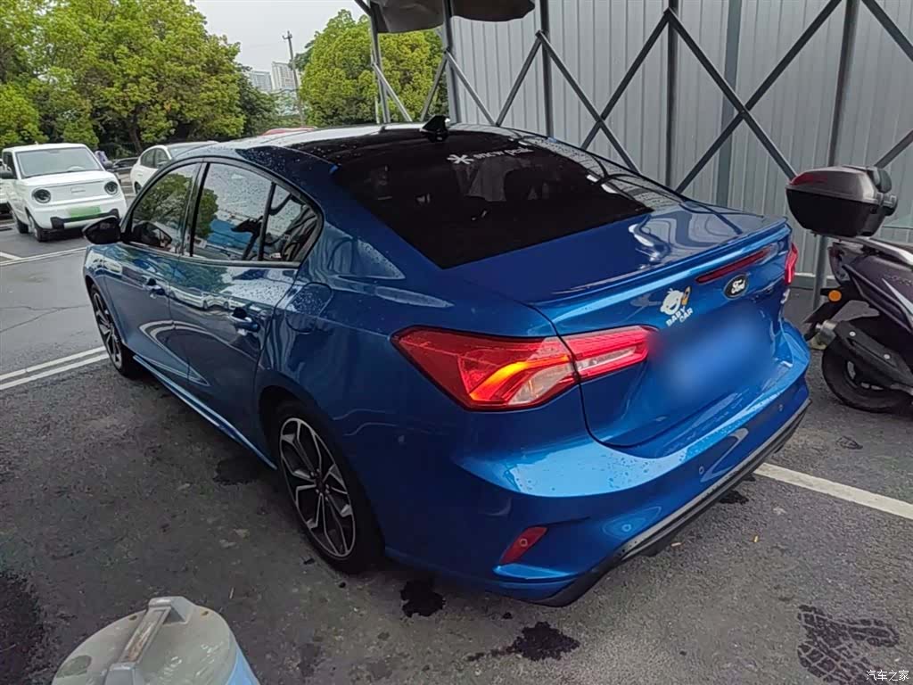 Ford Focus, 2022 все фото
