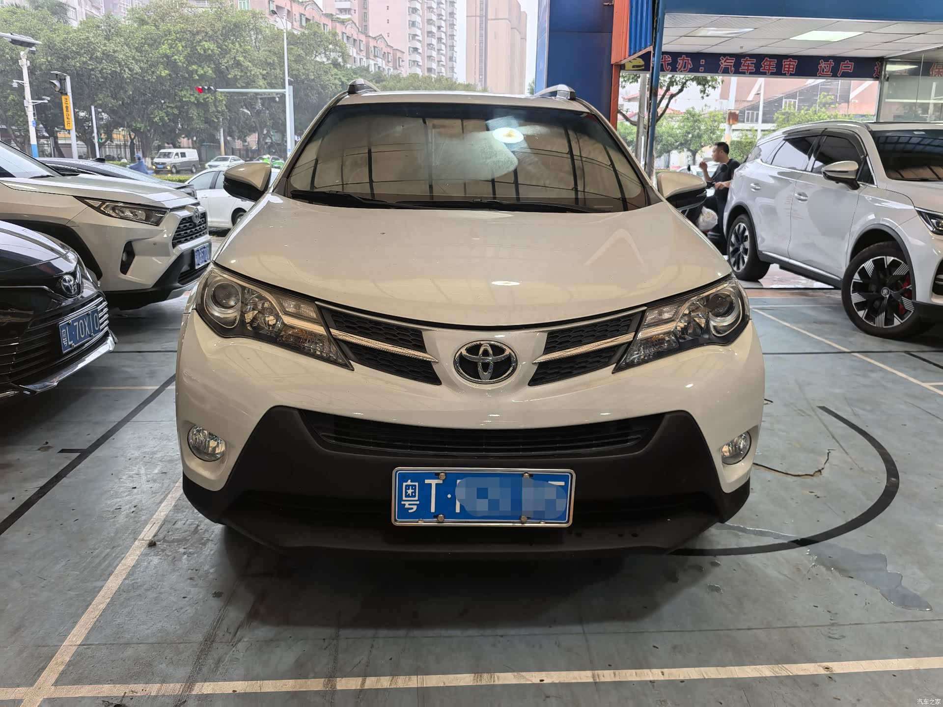 Toyota RAV4, 2016 3