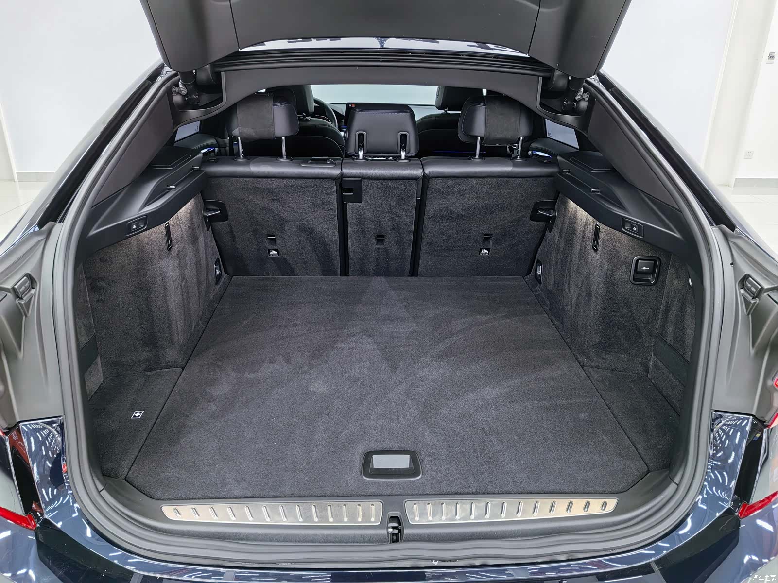 BMW 6 Series GT, 2024 19