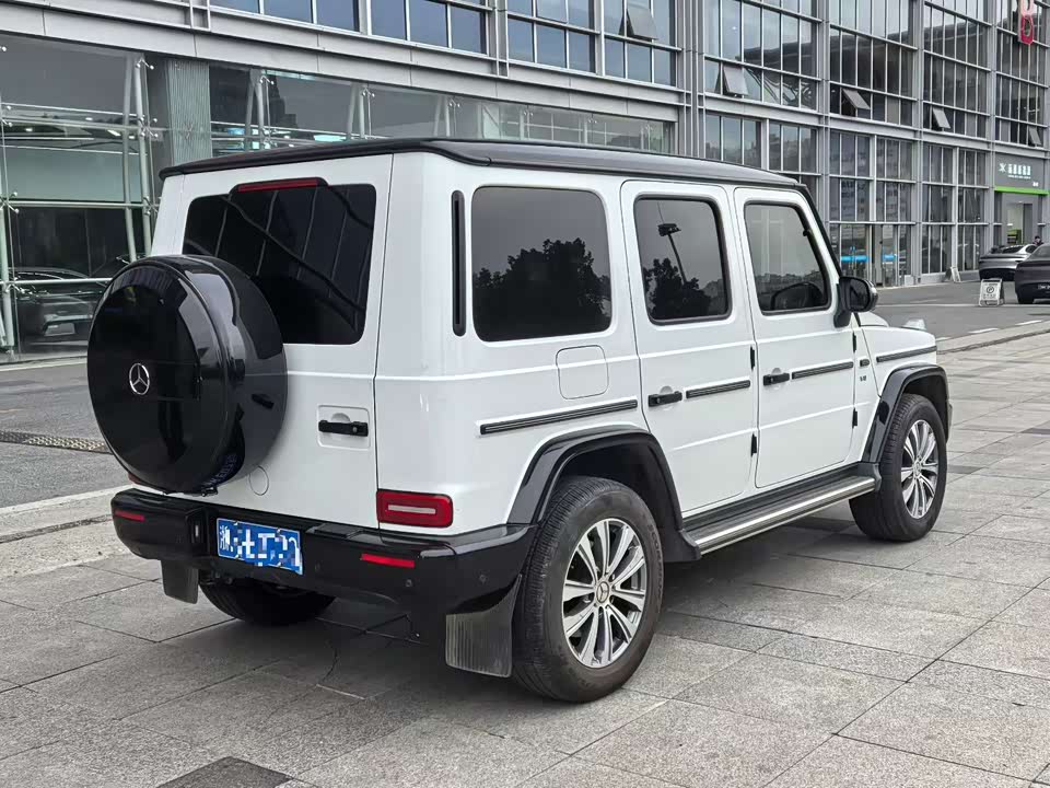 Mercedes-Benz G-class