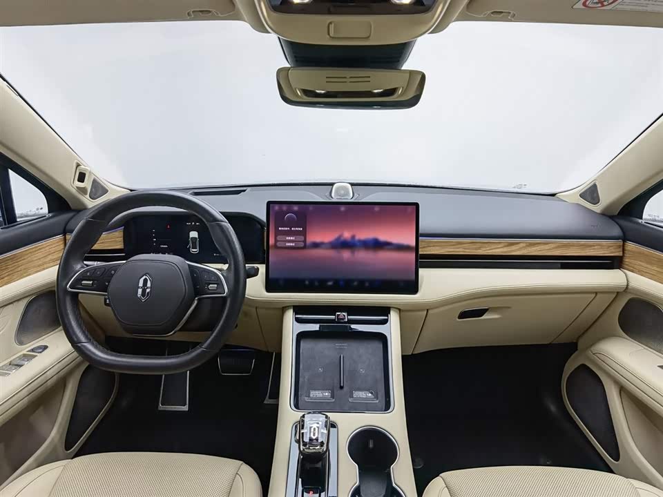 AITO Ask the world M5