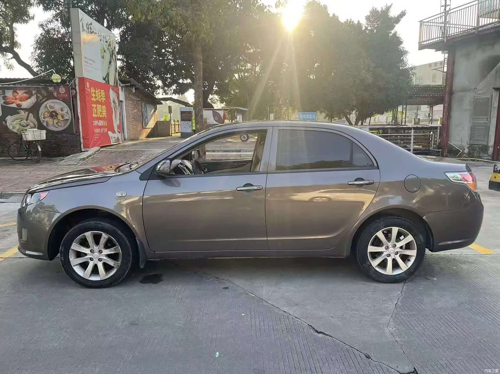 Geely Cross, 2014 8