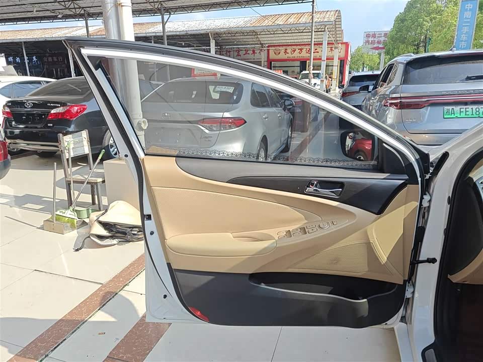 Hyundai Sonata Hyundai Sonata