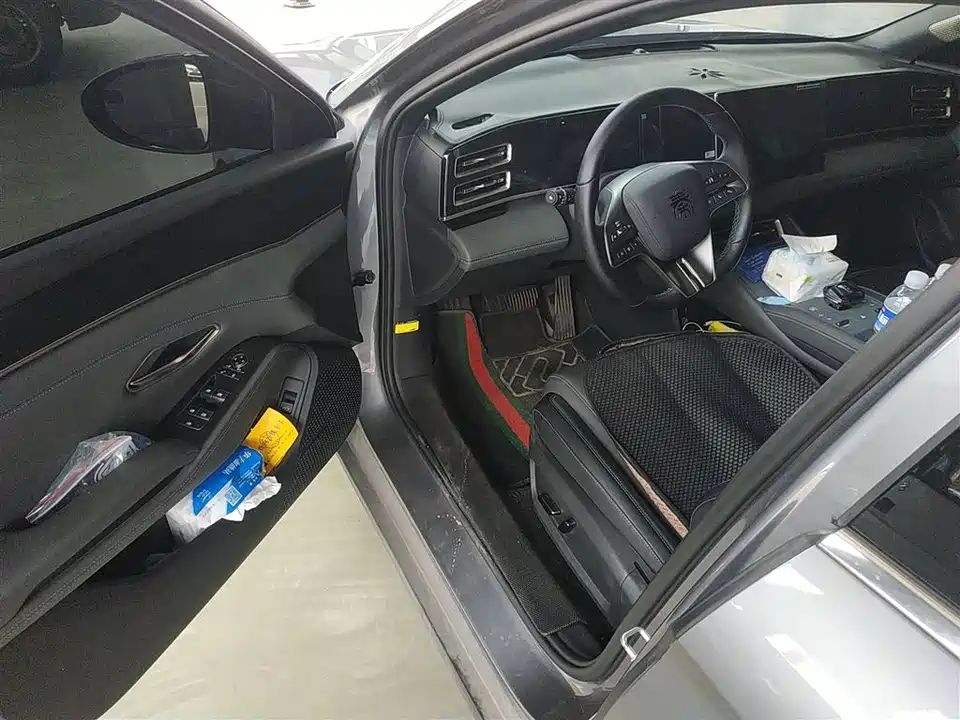 BYD Qin L