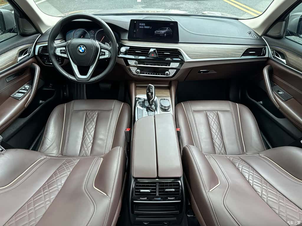 BMW 5 Series, 2018 24