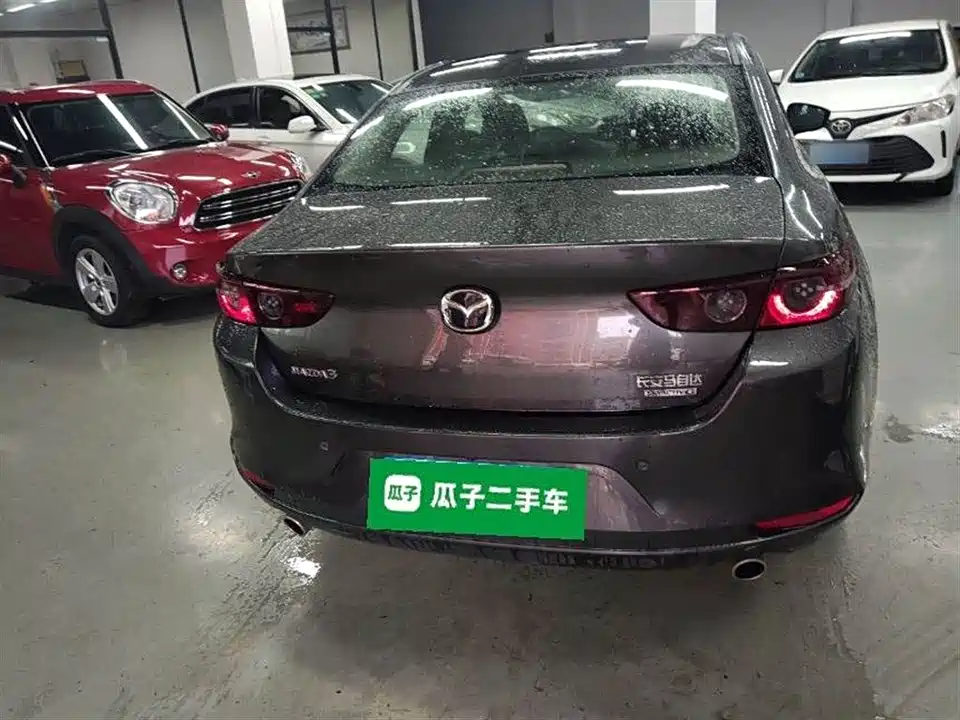 Mazda 3 Angkesaila
