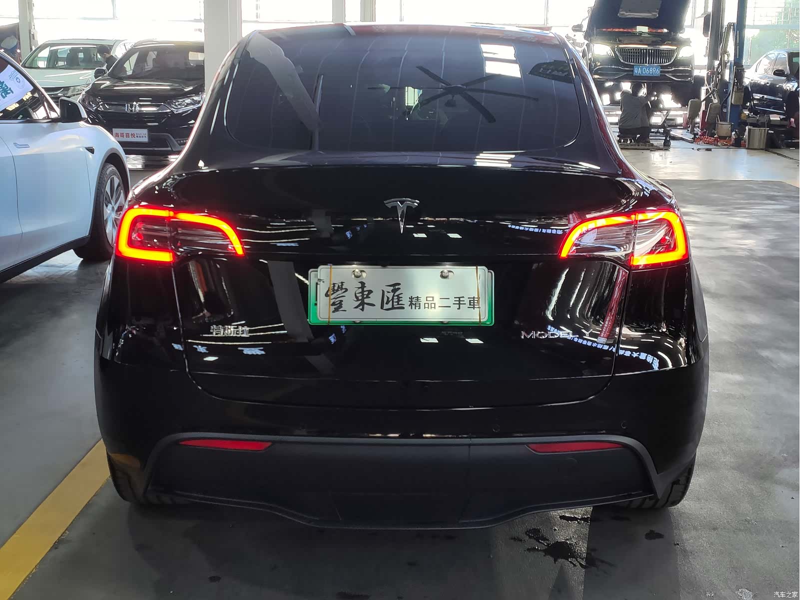 Tesla Model Y, 2021 4