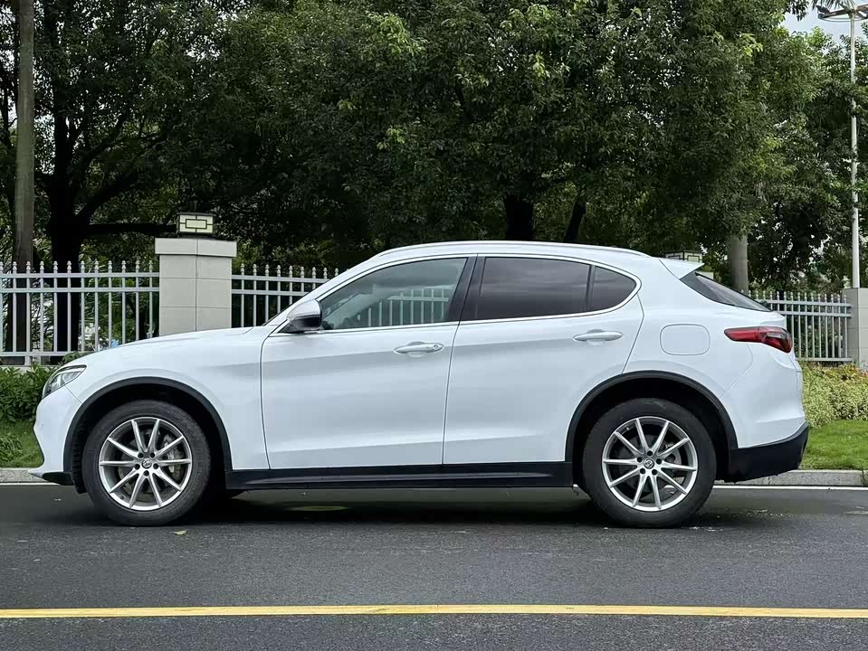 Alfa Romeo Stelvio