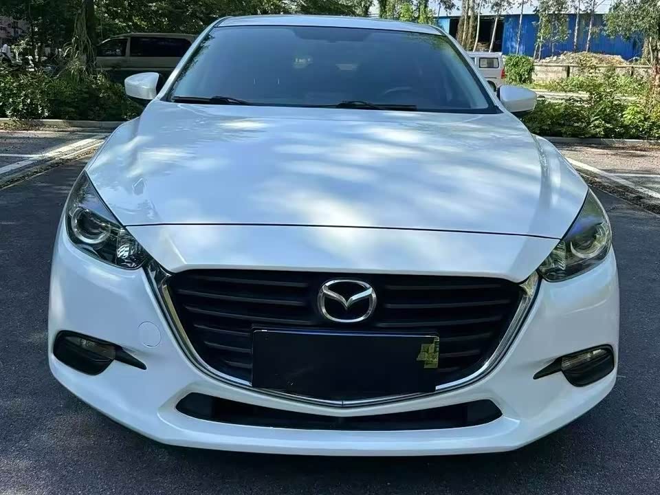 Mazda 3 Angkesaila