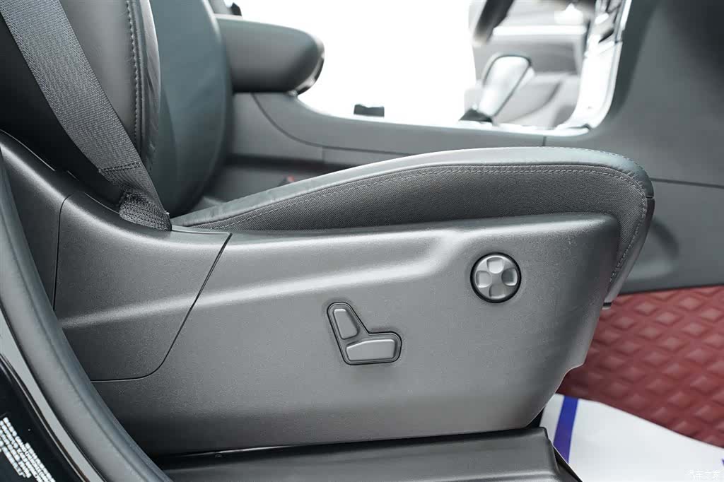Jeep Grand Cherokee, 2022 13