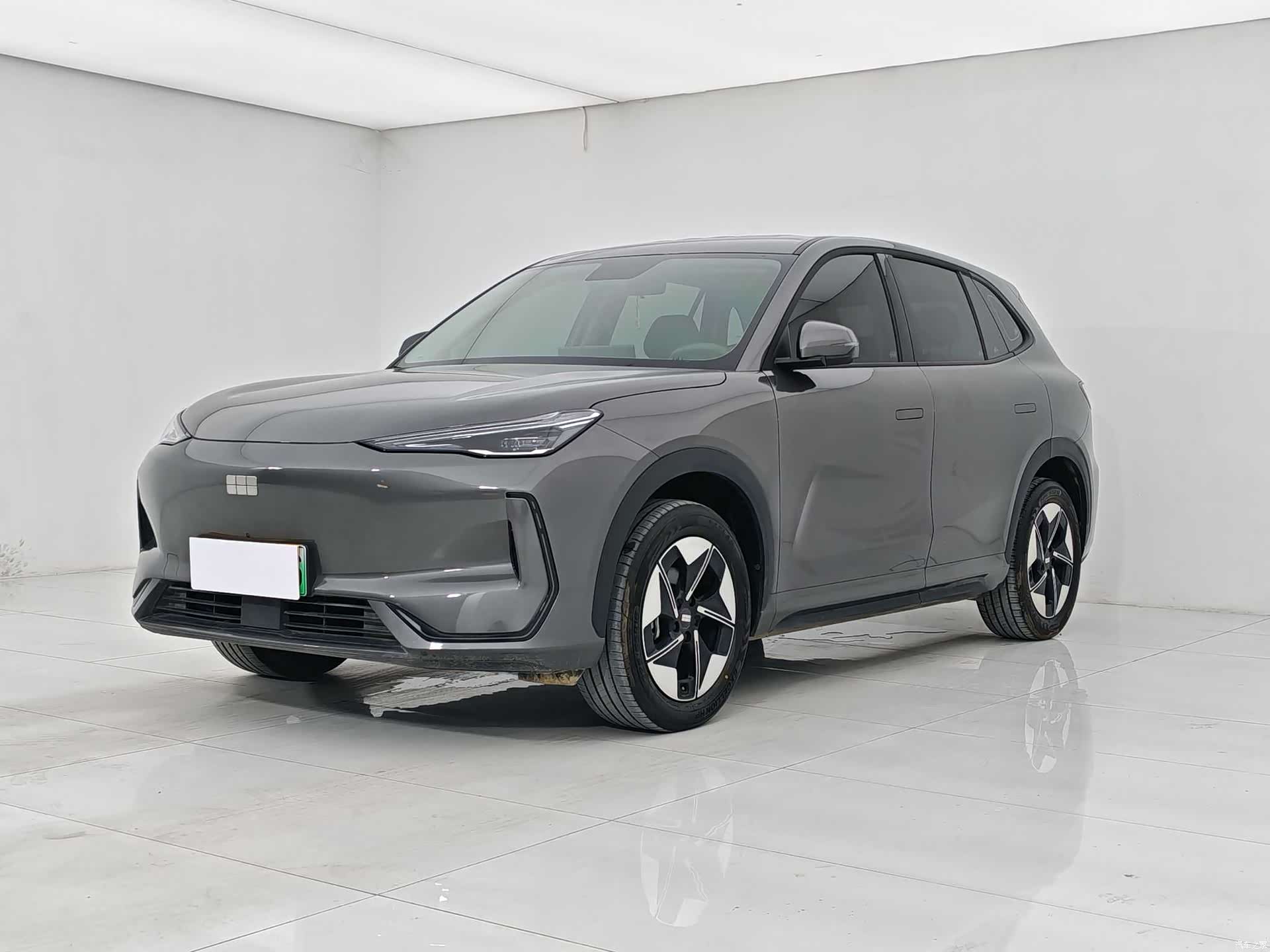 Geely Galaxy E5, 2025 1