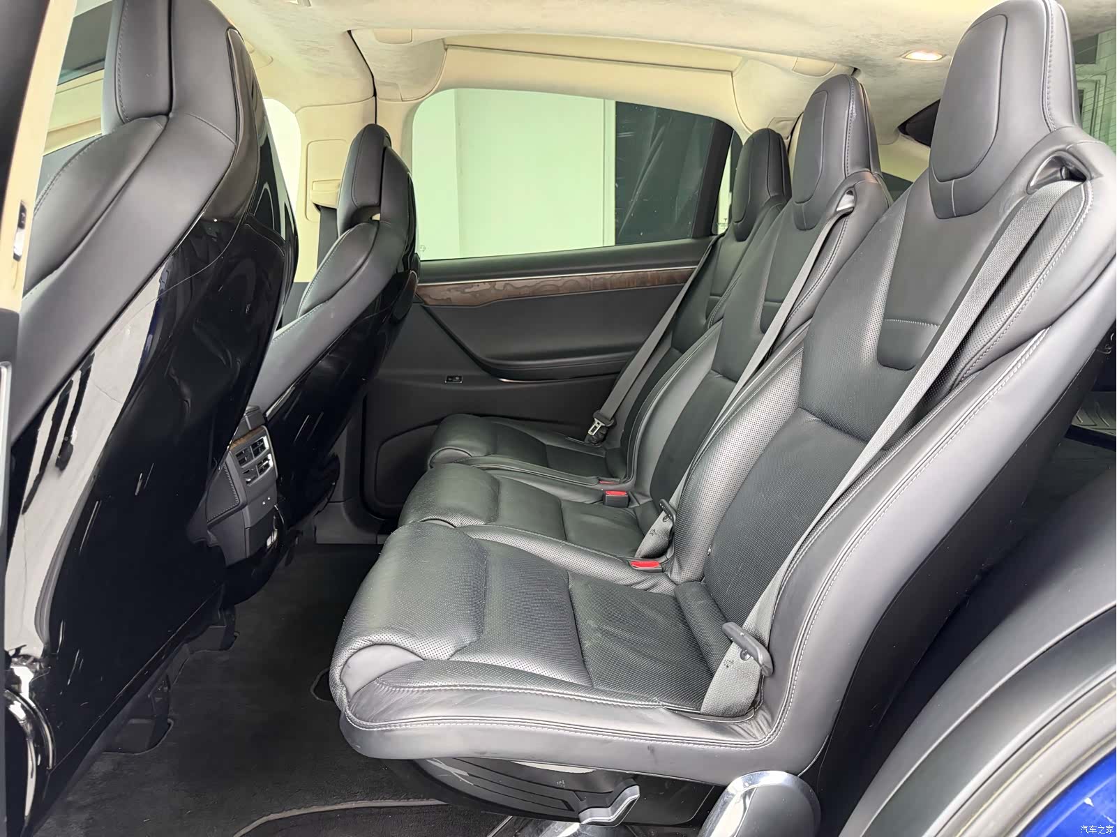 Tesla Model X, 2017 все фото