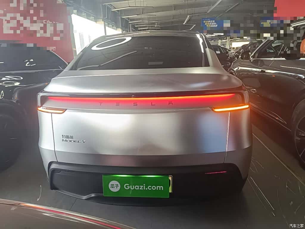 Tesla Model Y, 2025 6