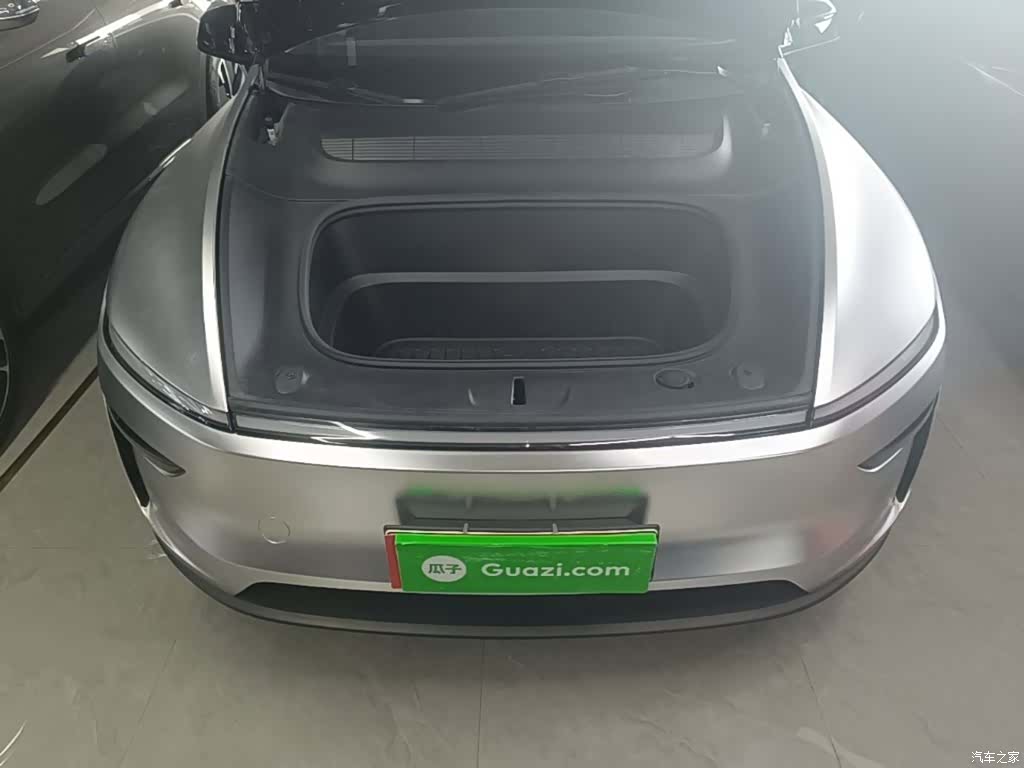 Tesla Model Y, 2025 20