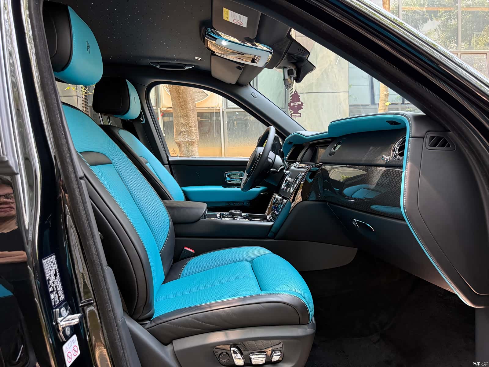 Rolls-Royce Cullinan, 2020 12