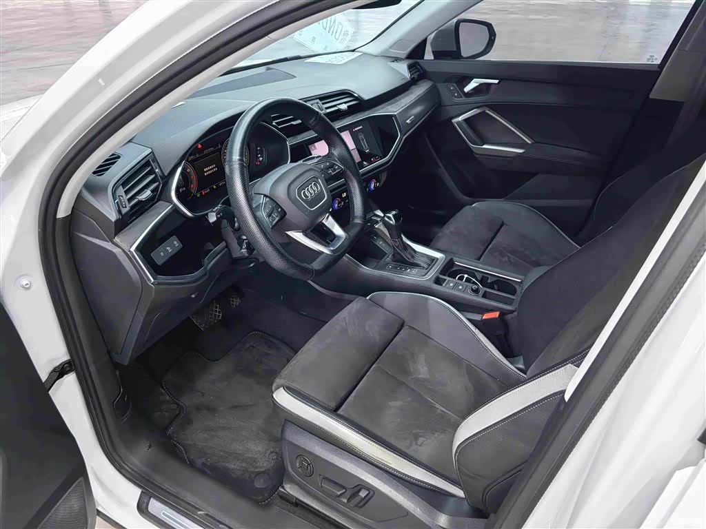 Audi Q3, 2022 7