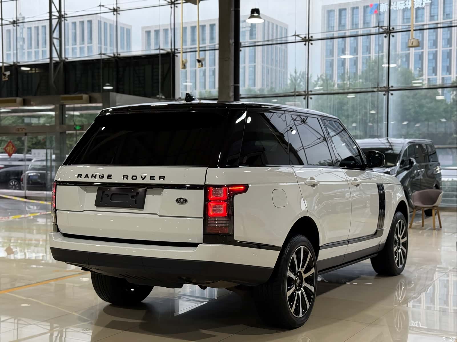Land Rover Range Rover, 2017 25