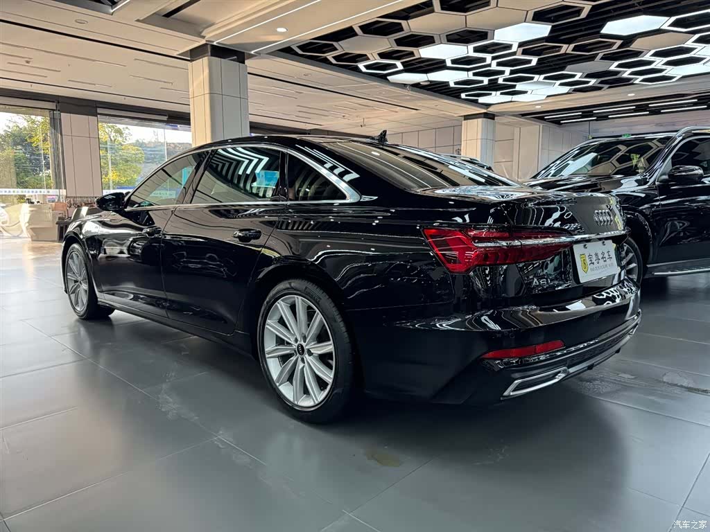 Audi A6L, 2022 4