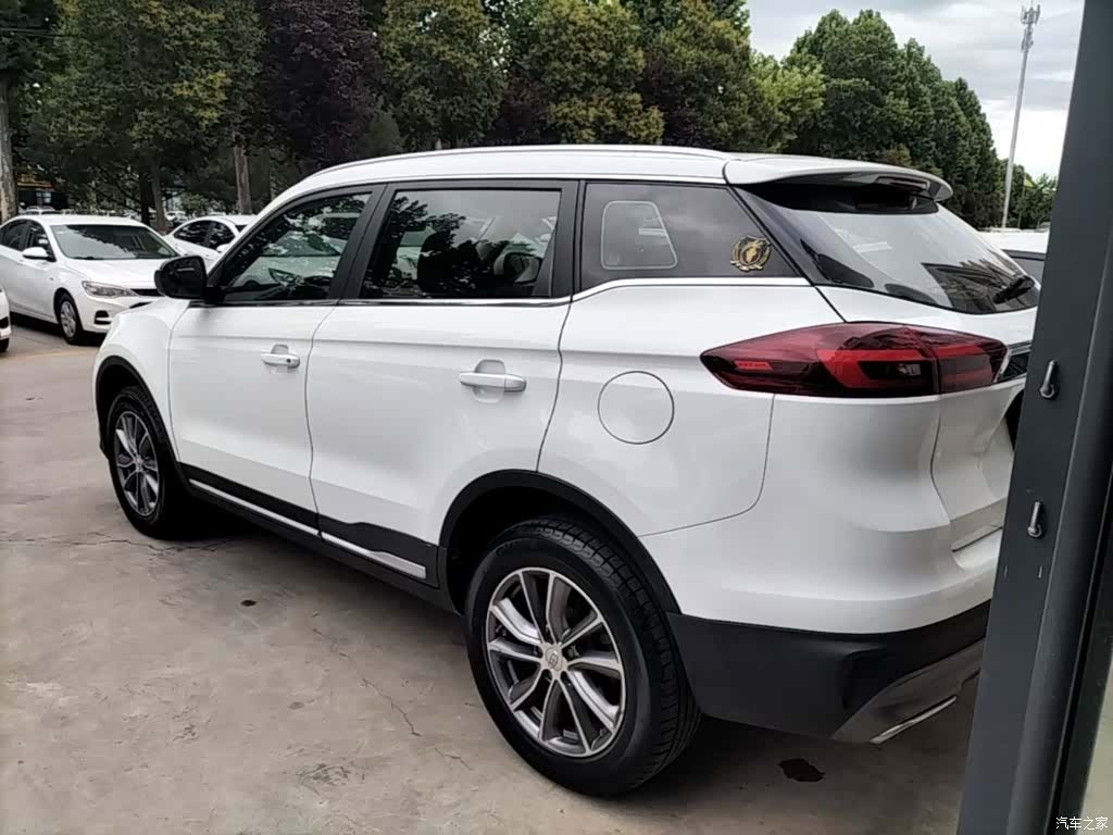 Geely Boyue, 2019 все фото